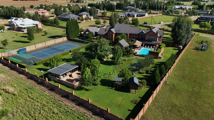 5 Bedroom Property for Sale in Grimbeeck Park North West